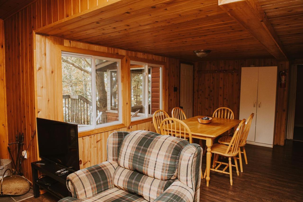 Lang Lake Resort Espanola Extérieur photo