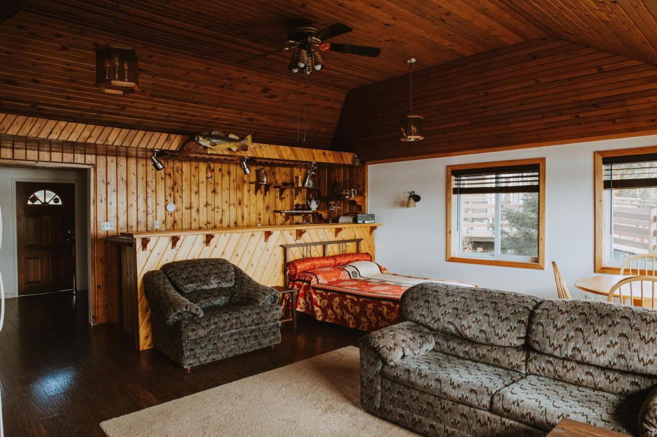 Lang Lake Resort Espanola Extérieur photo