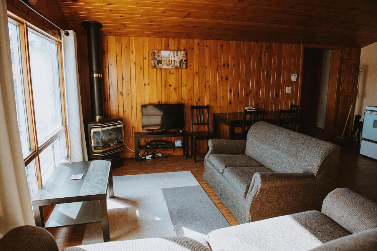 Lang Lake Resort Espanola Extérieur photo