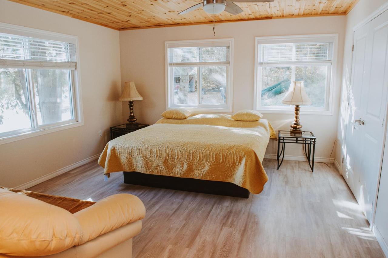 Lang Lake Resort Espanola Extérieur photo