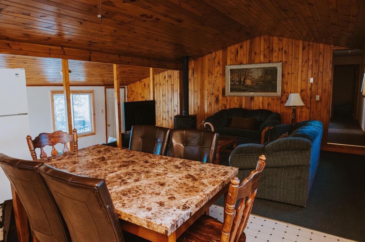 Lang Lake Resort Espanola Extérieur photo