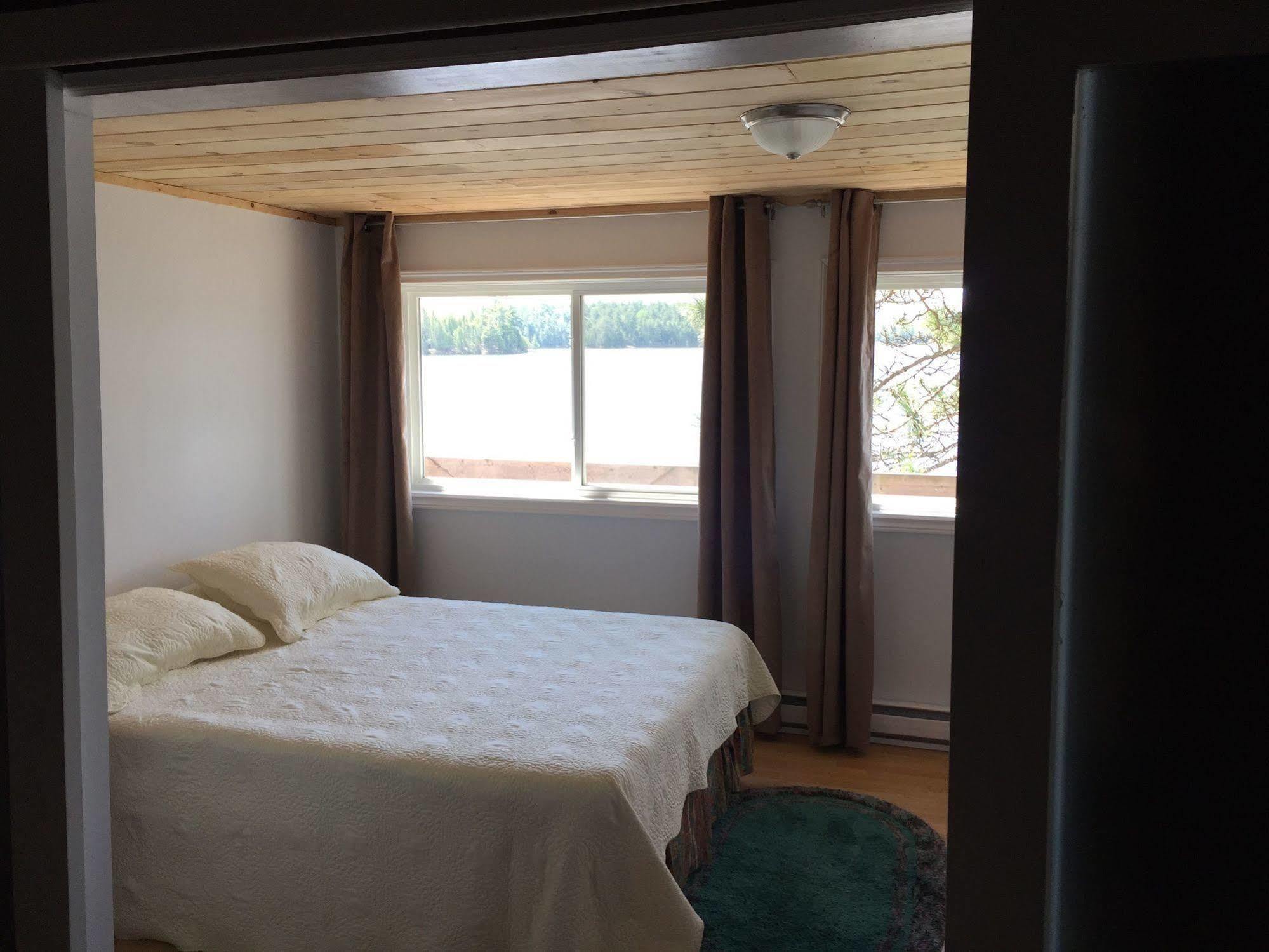 Lang Lake Resort Espanola Extérieur photo